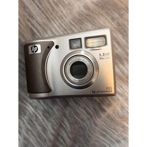 HP digital camera‎